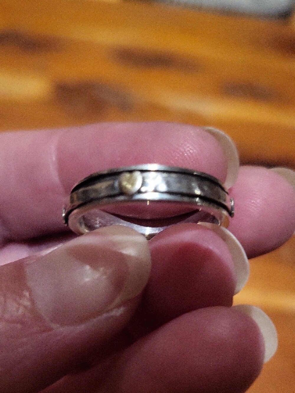 Sundance Sterling Silver Spinner Ring With Gold Plated Hearts - Picture 3 of 7